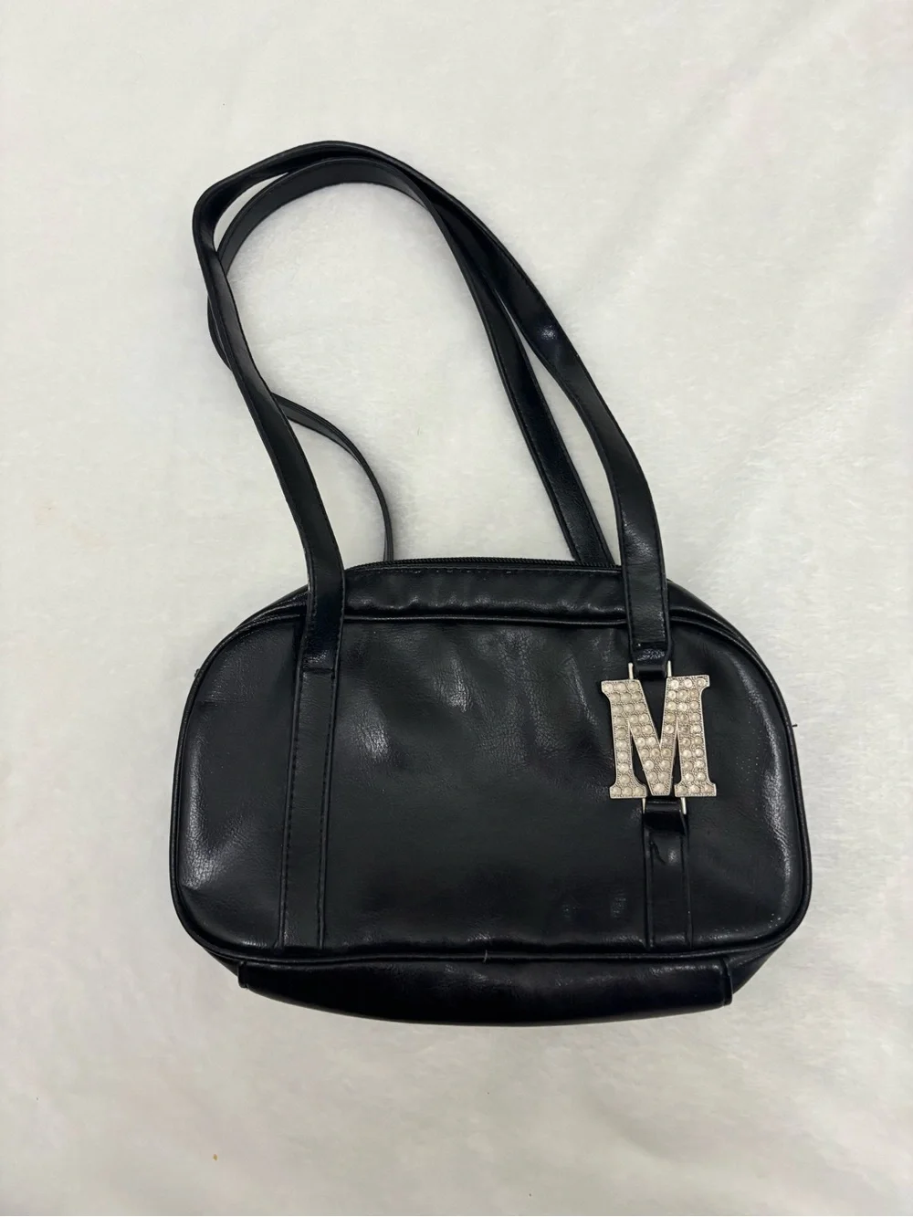 Vintage Y2K Faux Leather Initial Shoulder Back Black Silver M